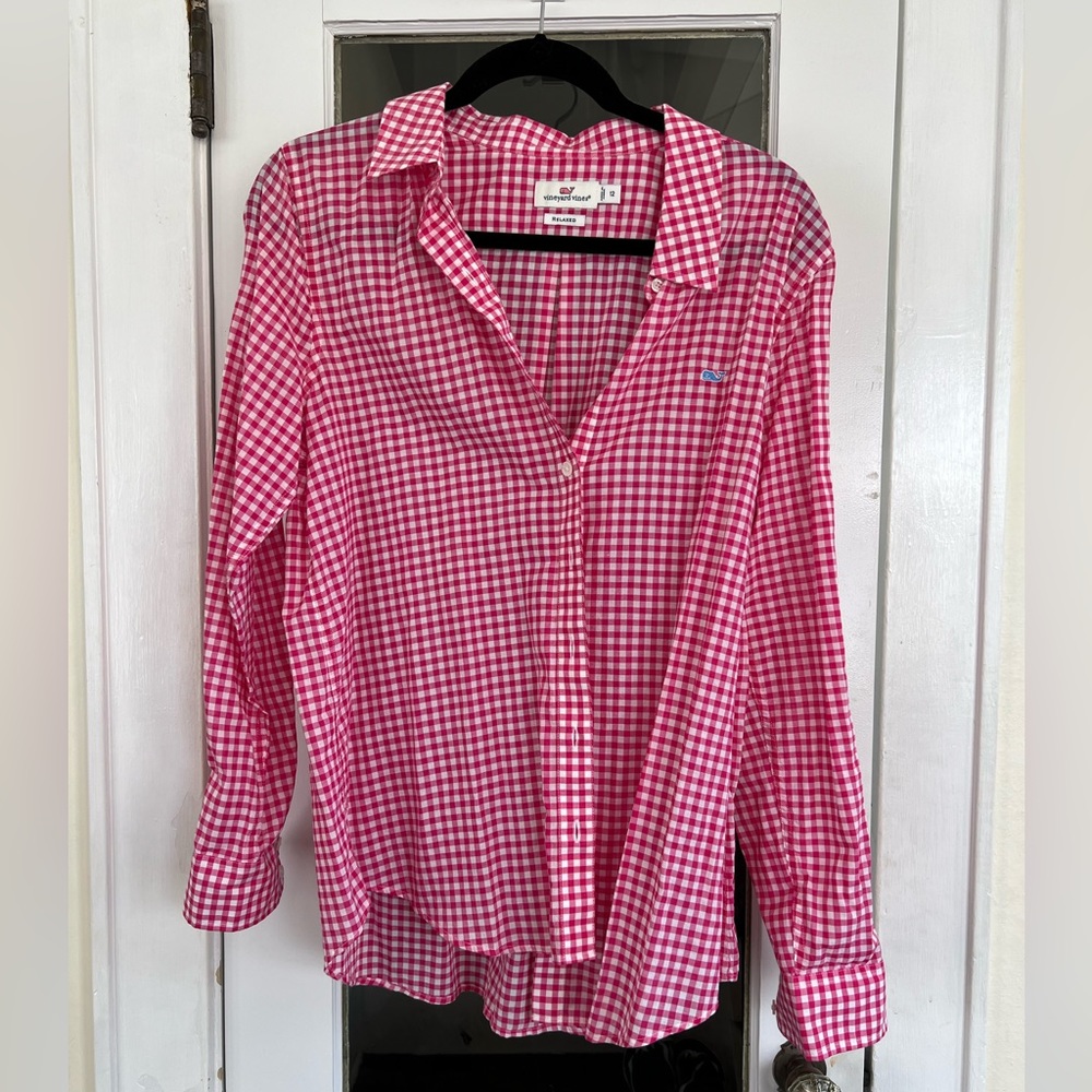 Vineyard Vines button down shirt